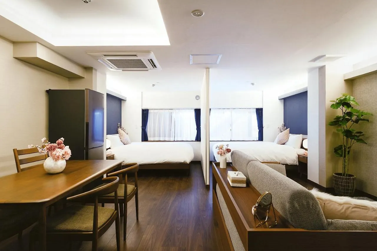 Cherry Blooming Tokyo- All Suite Boutique Hotel 东京伊樱里-中央区全套房艺术酒店