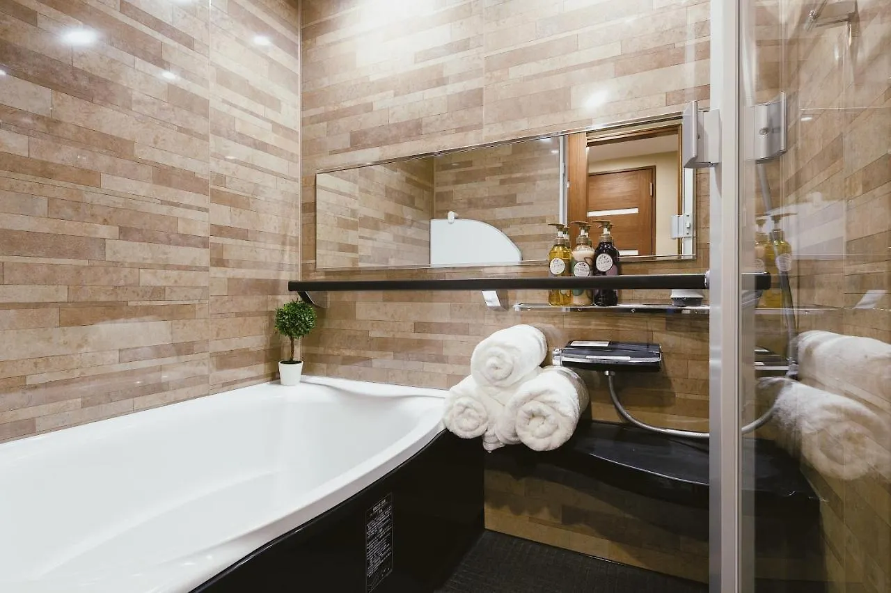 Cherry Blooming Tokyo- All Suite Boutique Hotel 东京伊樱里-中央区全套房艺术酒店 Tokyo