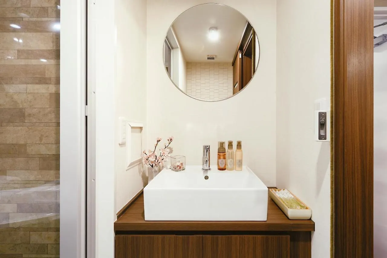 ****  Cherry Blooming Tokyo- All Suite Boutique Hotel 东京伊樱里-中央区全套房艺术酒店 Japan