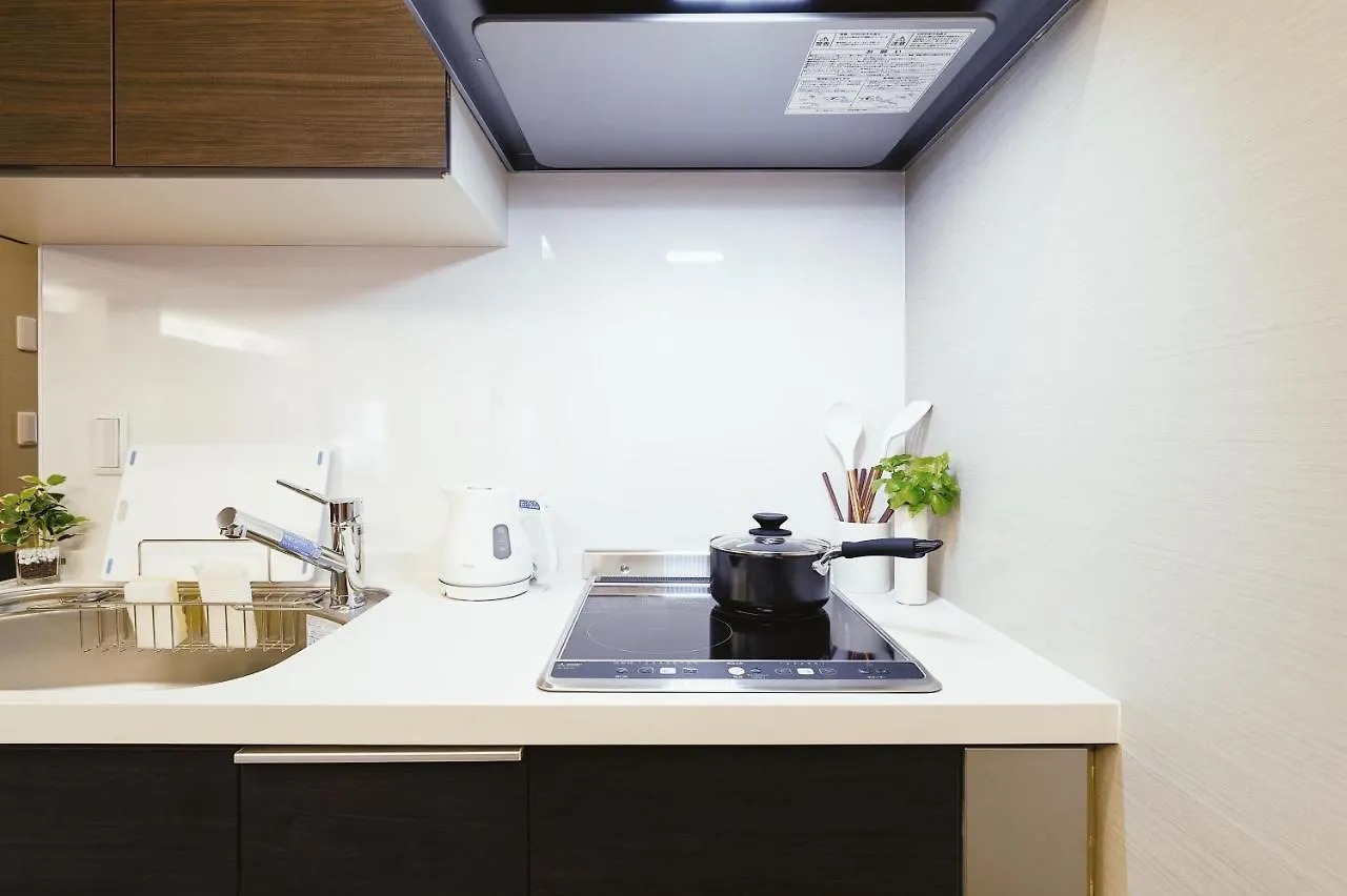 Cherry Blooming Tokyo- All Suite Boutique Hotel 东京伊樱里-中央区全套房艺术酒店 4*, Tokyo Japan