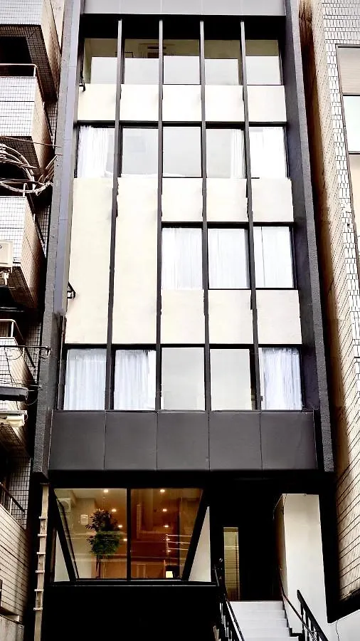 Cherry Blooming Tokyo- All Suite Boutique Hotel 东京伊樱里-中央区全套房艺术酒店