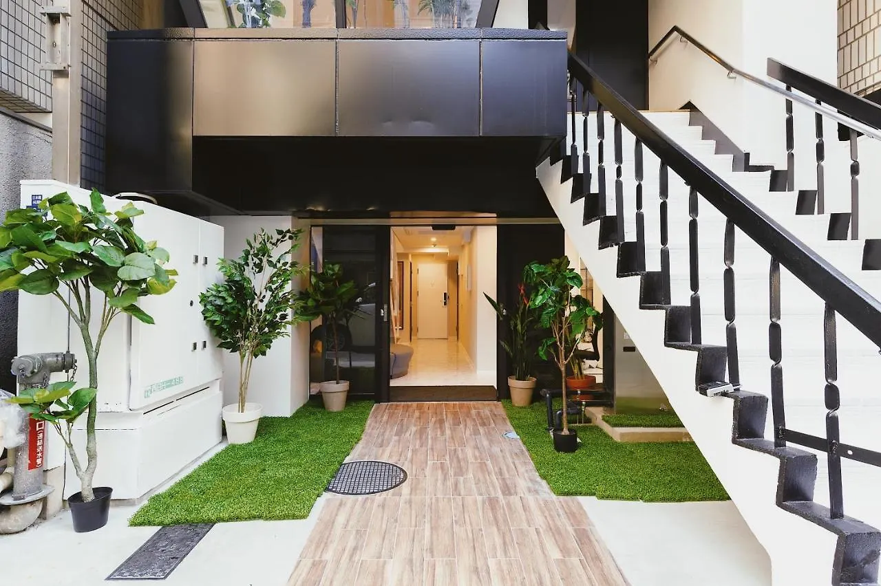 Cherry Blooming Tokyo- All Suite Boutique Hotel 东京伊樱里-中央区全套房艺术酒店