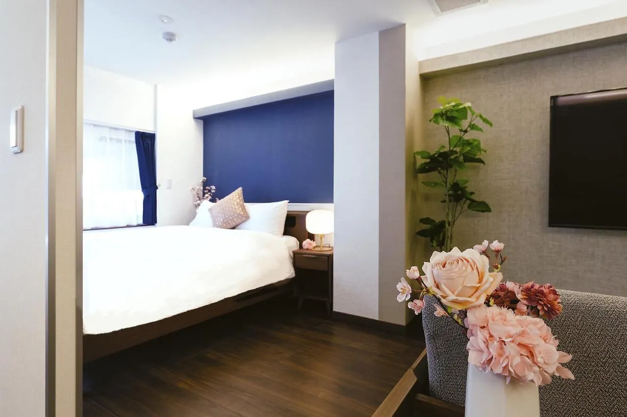 Cherry Blooming Tokyo- All Suite Boutique Hotel 东京伊樱里-中央区全套房艺术酒店